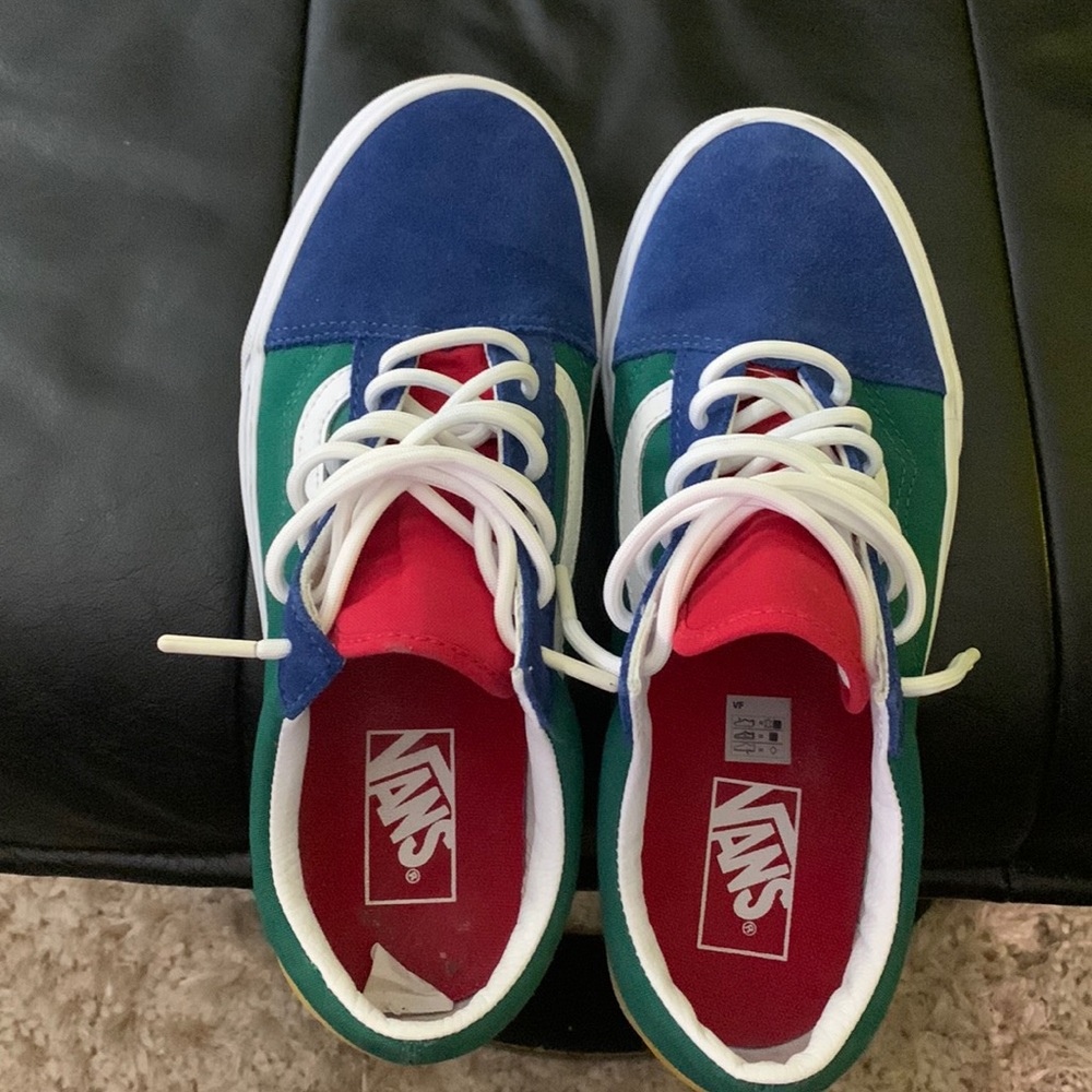 Vans, Men size 8.5, women US size 10.